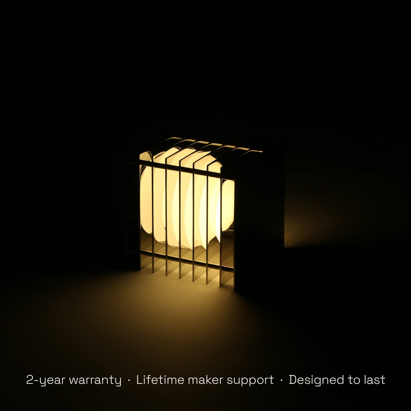 Lớp small square in mirror polished stainless steel