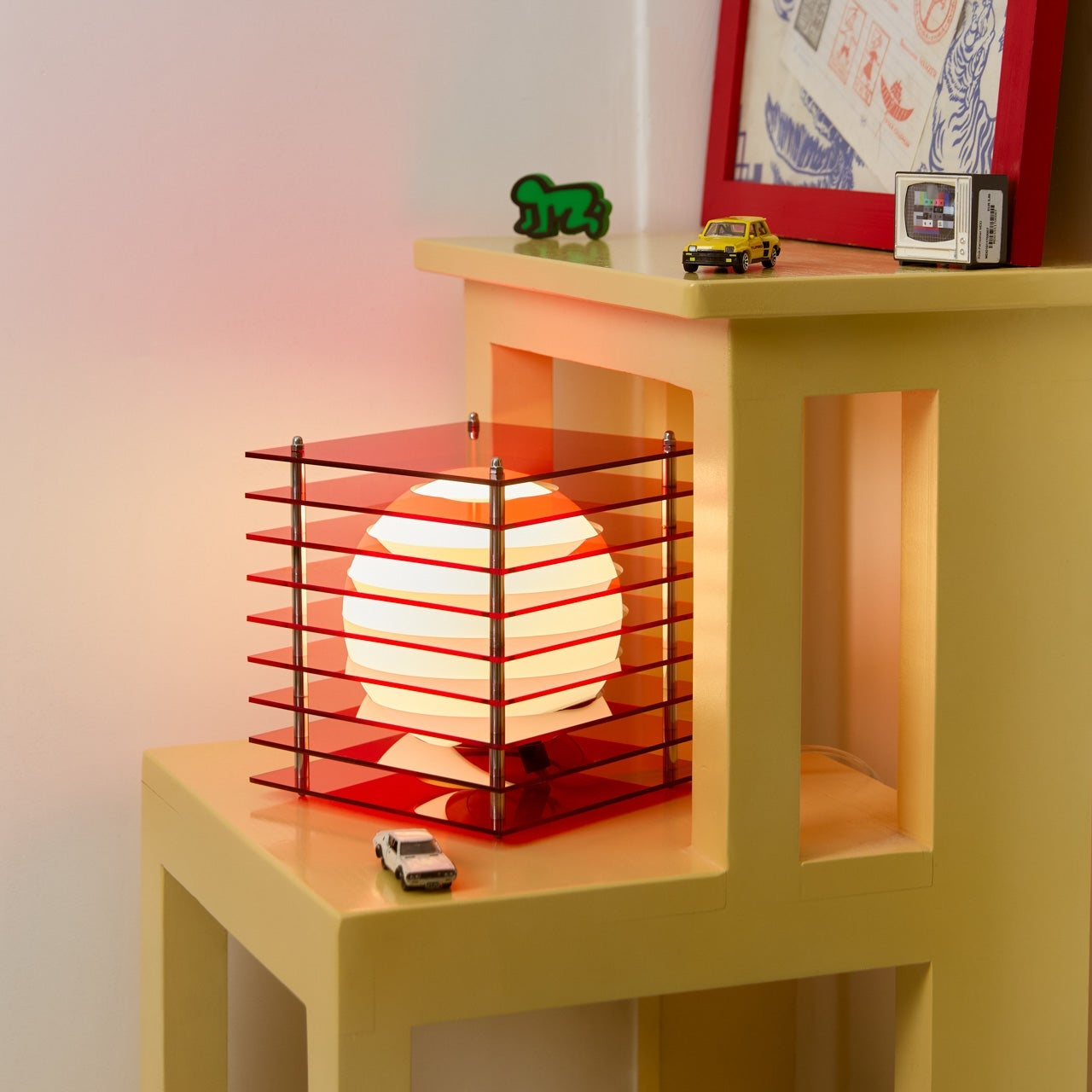 Lớp small square in red acrylic