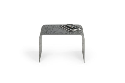 Điểm nesting table - Medium